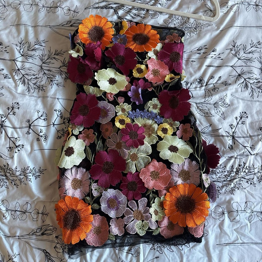 Eras Piano Inspired Strapless Dress